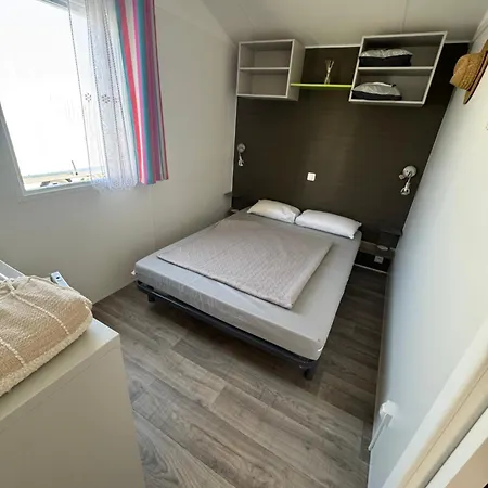 Holiday home Mobile 198