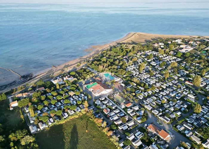 Holiday home Mobile 198 *