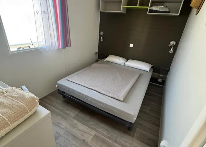 Holiday home Mobile 198